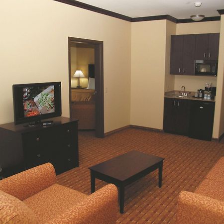 La Quinta By Wyndham Ennis Hotel Buitenkant foto