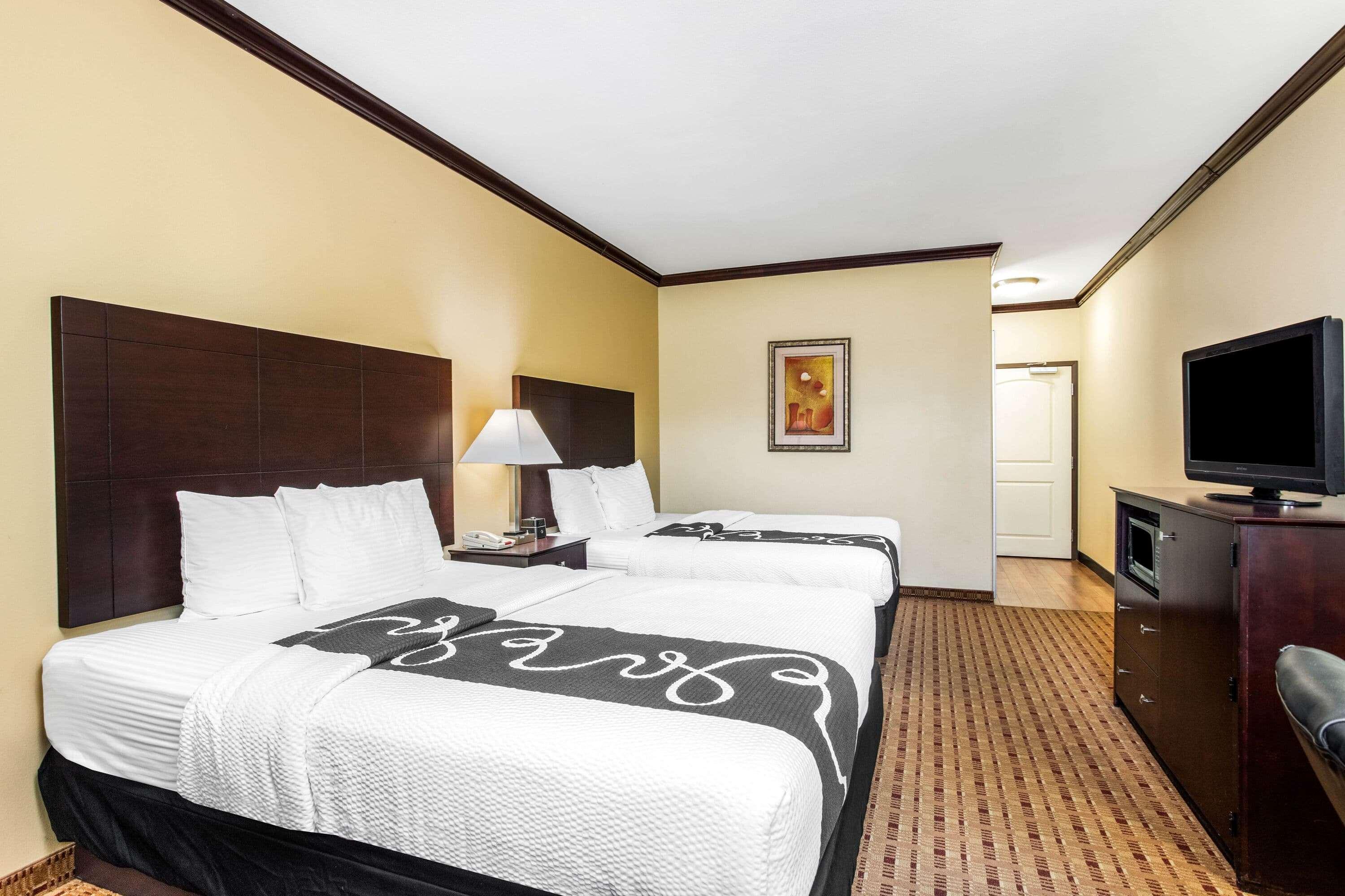 La Quinta By Wyndham Ennis Hotel Buitenkant foto